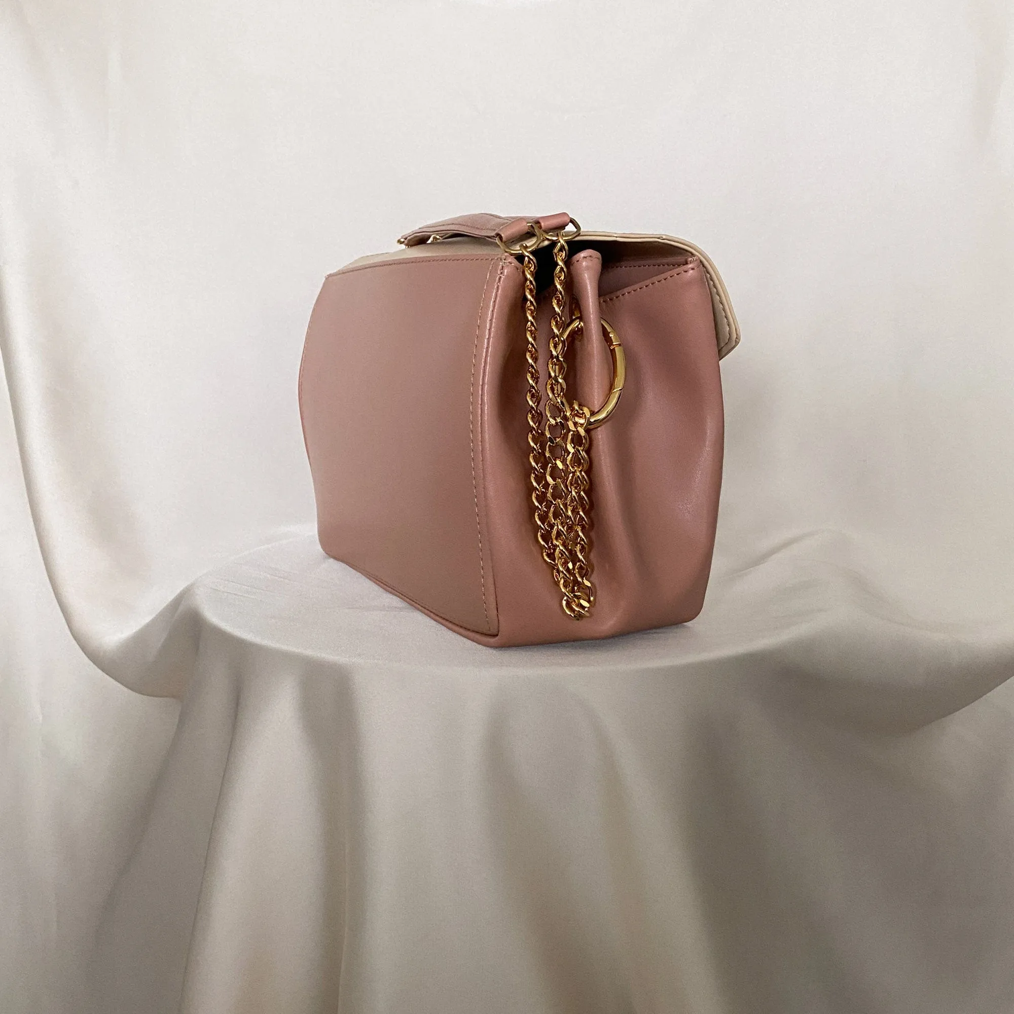 Daisy Maxi Vegan Apple Leather Crossbody | Old Rose