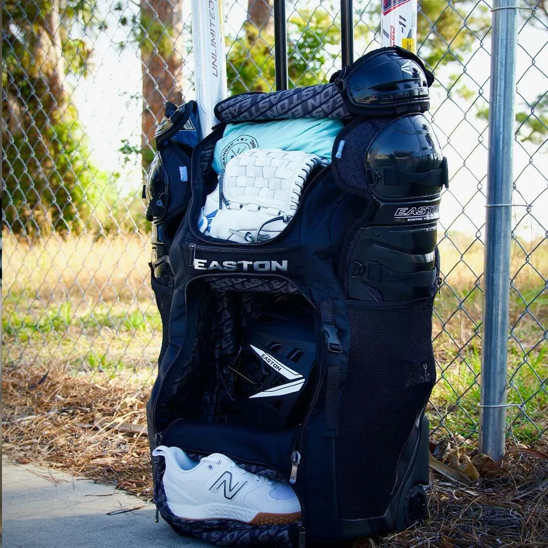 Easton Catcher's Wheeled Bag: CATWB