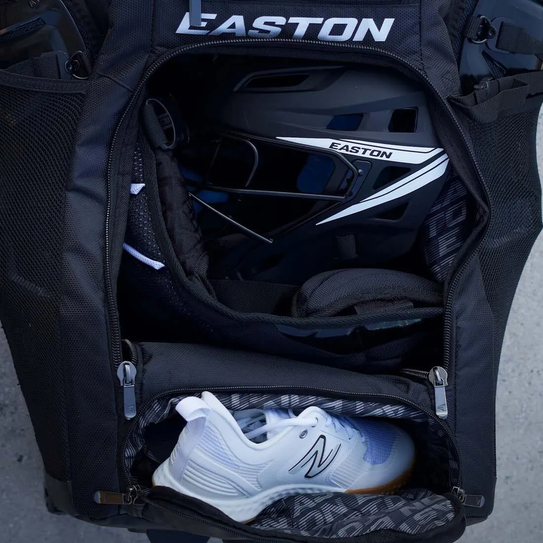 Easton Catcher's Wheeled Bag: CATWB