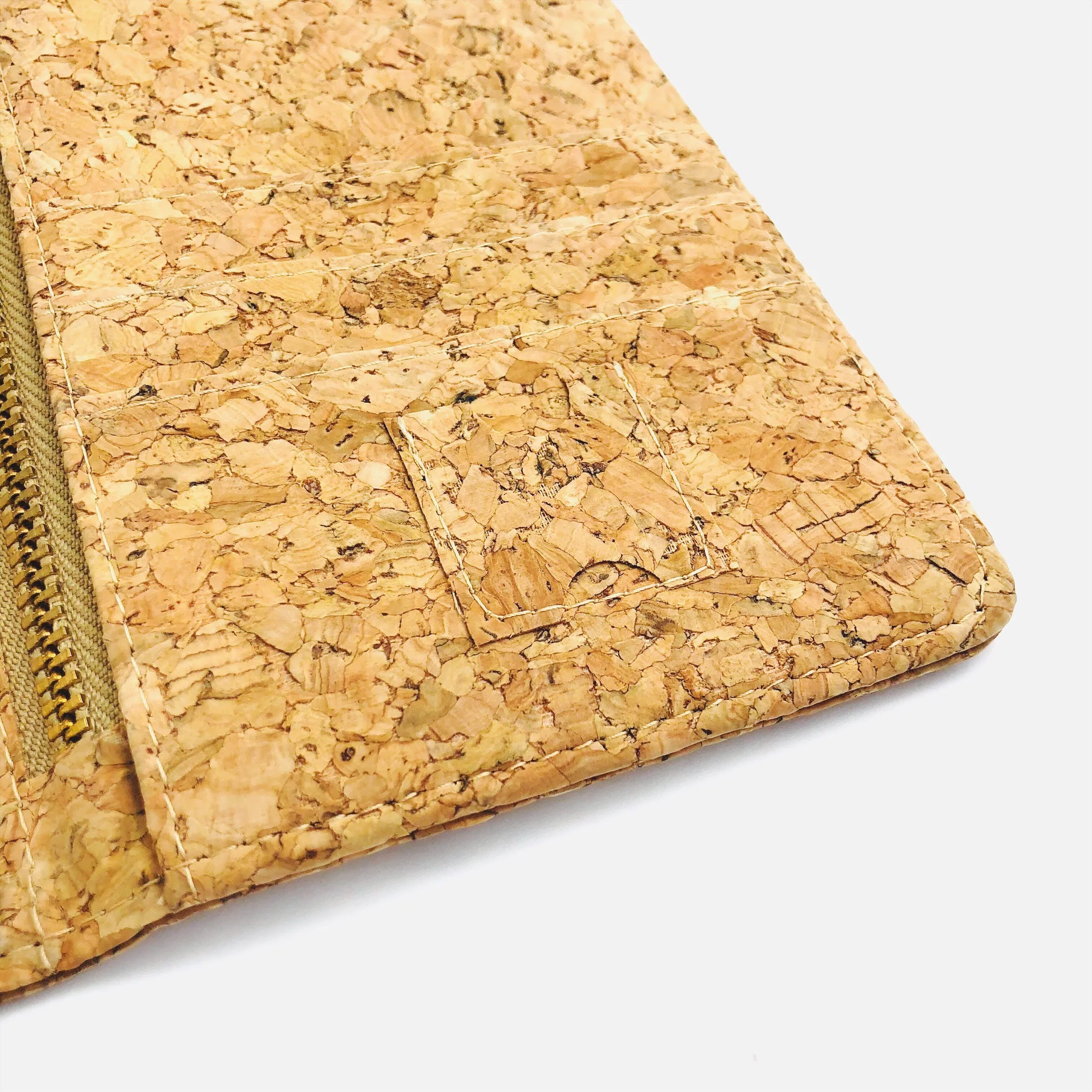 Fifi Cork Zip Passport Holder in Classic