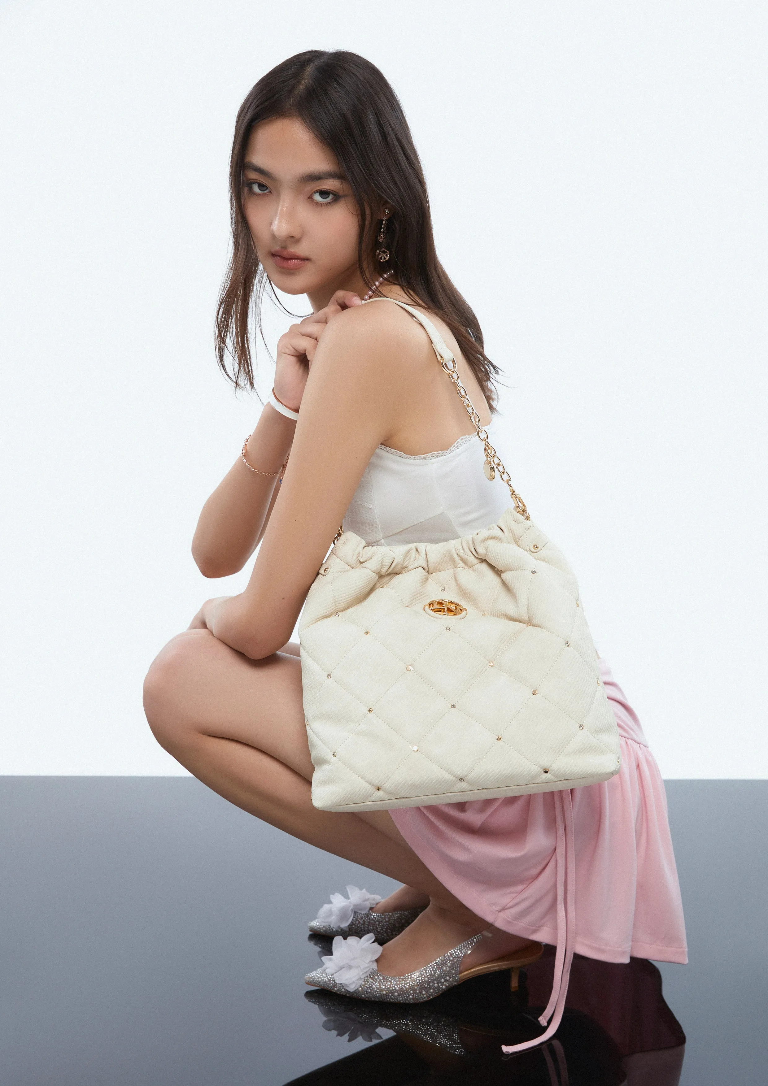 Fontia Brinkty Over Bucket Bag Ivory