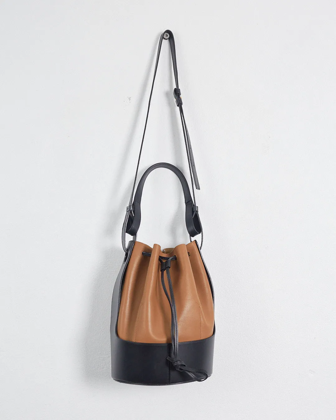 Loewe 'balloon' leather drawstring bucket bag, black & brown