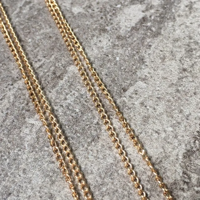 MULTI LAYER POINTY TRIANGLE ARROW GOLD CHAIN NECKLACE