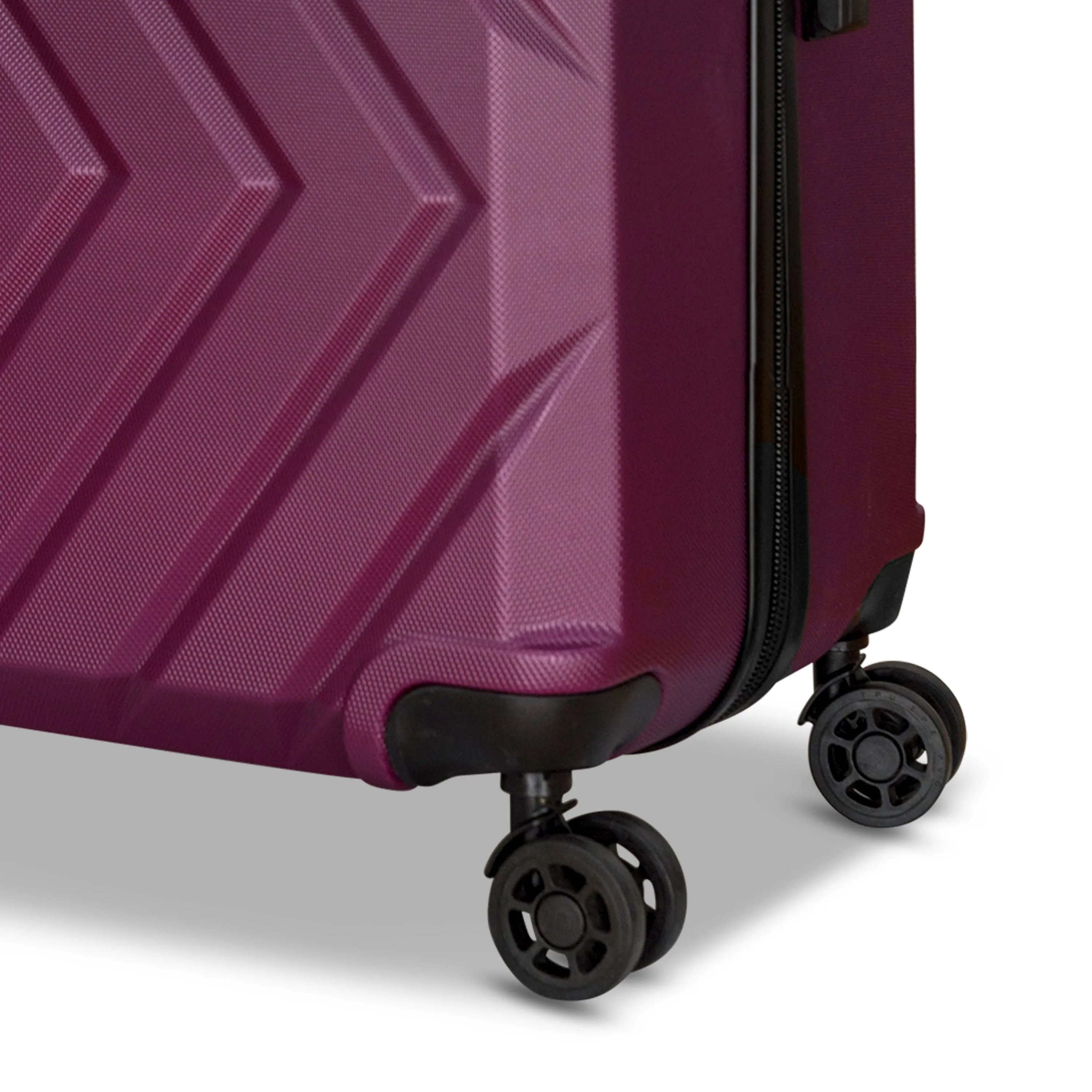 Nicci 20" Carry-on Luggage Highlander Collection