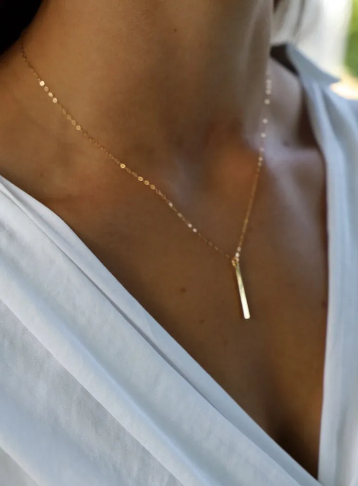 PETITE BAR NECKLACE