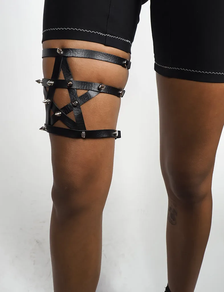 STUDDED STAR LEG HARNESS